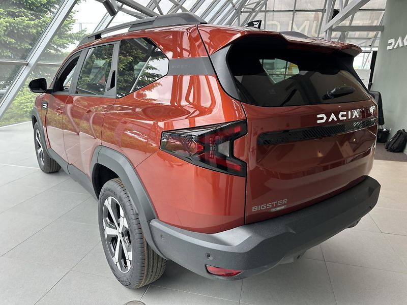 Dacia Bigster (2026) Journey HYBRID 155 - SKLADEM - fotka 6 z 15
