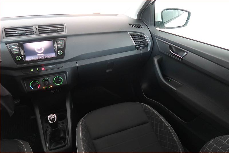 Škoda Fabia (2021) 1.0 TSI, ČR,1.maj - fotka 8 z 15