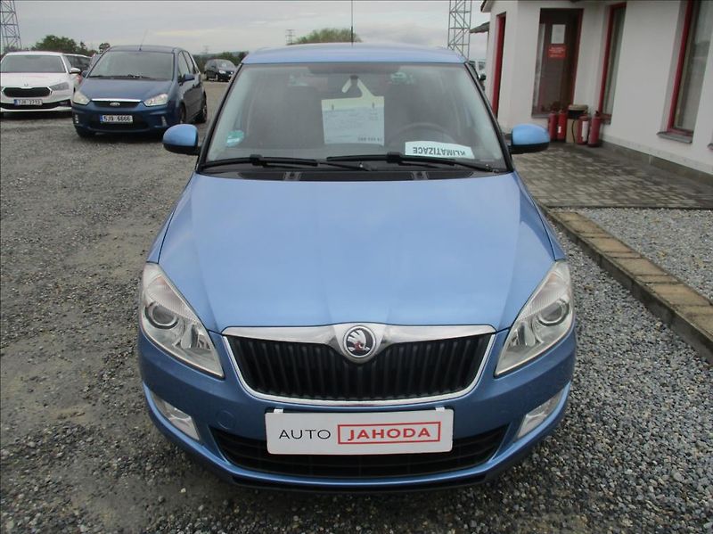 Škoda Fabia 1,2 TSI, aut.klima,serv.kniha, - fotka 2 z 44