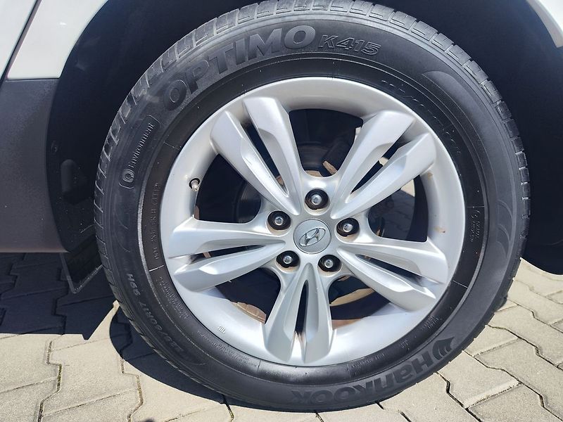 Hyundai ix35 1.7 CRDI/85kW trikolor - fotka 26 z 26