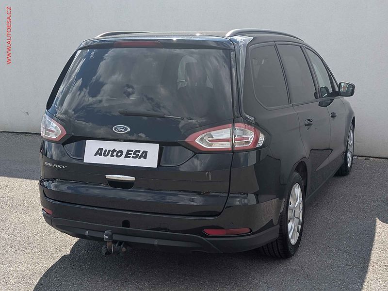 Ford Galaxy (2016) 2.0TDCi, AC, LED, TZ - fotka 4 z 16
