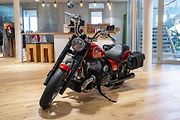BMW R 18