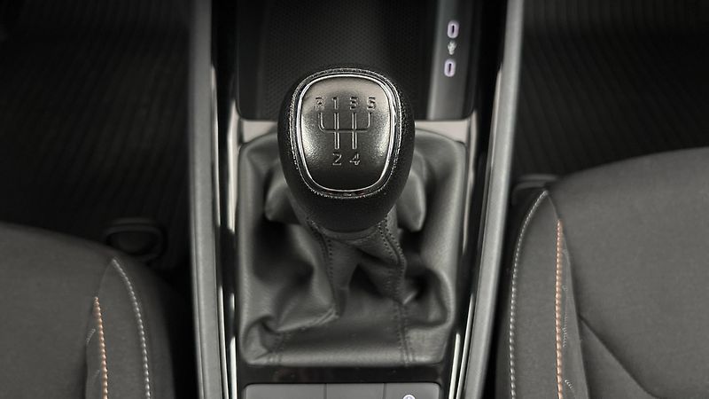 Škoda Scala 1.0 TSI Ambition - fotka 22 z 23