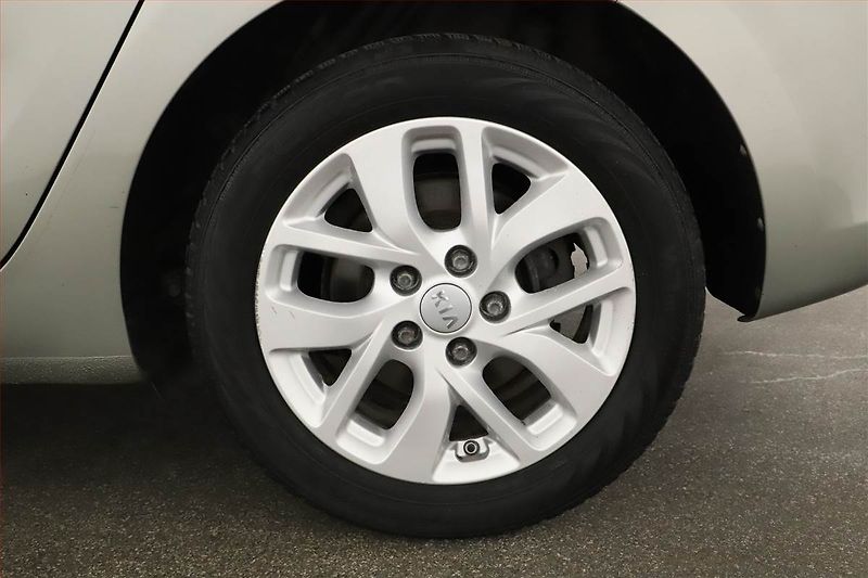 Kia Carens (2017) 1.7 CRDi, Automat, Serv.kniha - fotka 13 z 20