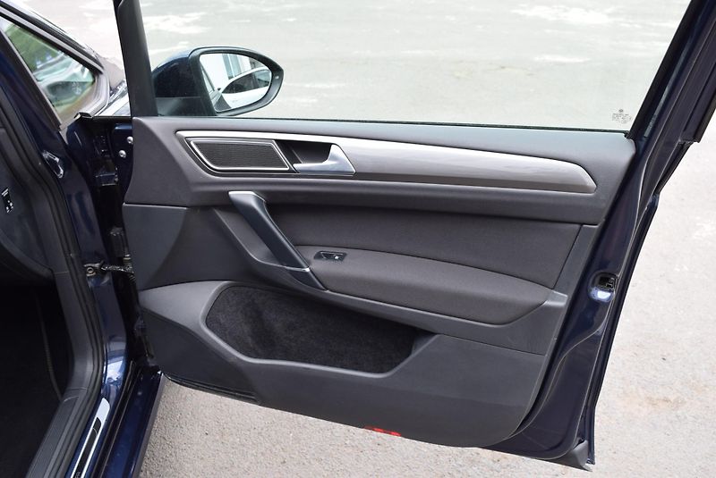 Volkswagen Golf Sportsvan (2016) 1.4TSI 92kw CLBMT ALLSTAR WEBA - fotka 40 z 50