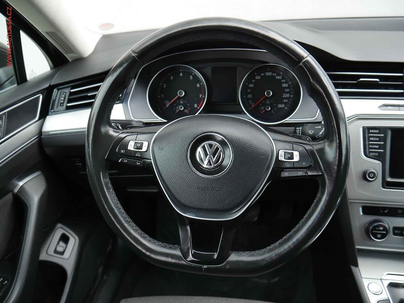 Volkswagen Passat (2017) 1.4 TSi, Comfortline, DSG - fotka 13 z 20