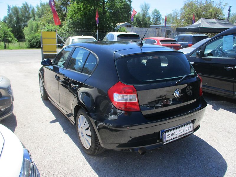 BMW Řada 1 (2006) 120 2,0 D - fotka 3 z 10