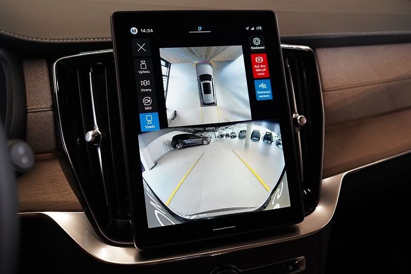 Volvo XC90 B5 AWD PLUS Dark, Vzduch, 360° - fotka 49 z 50