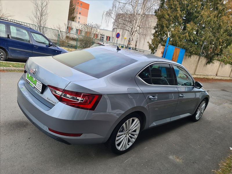 Škoda Superb III 2.0TD*NAV*EL.KUFR*SERV - fotka 4 z 29