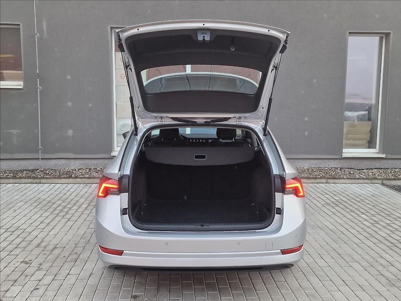 Škoda Octavia 1.5TSI 110kW Style, ČR,1.Maj. - fotka 41 z 50