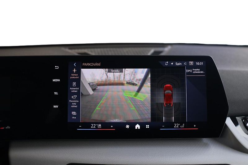 BMW X2 sDrive18d - fotka 12 z 24