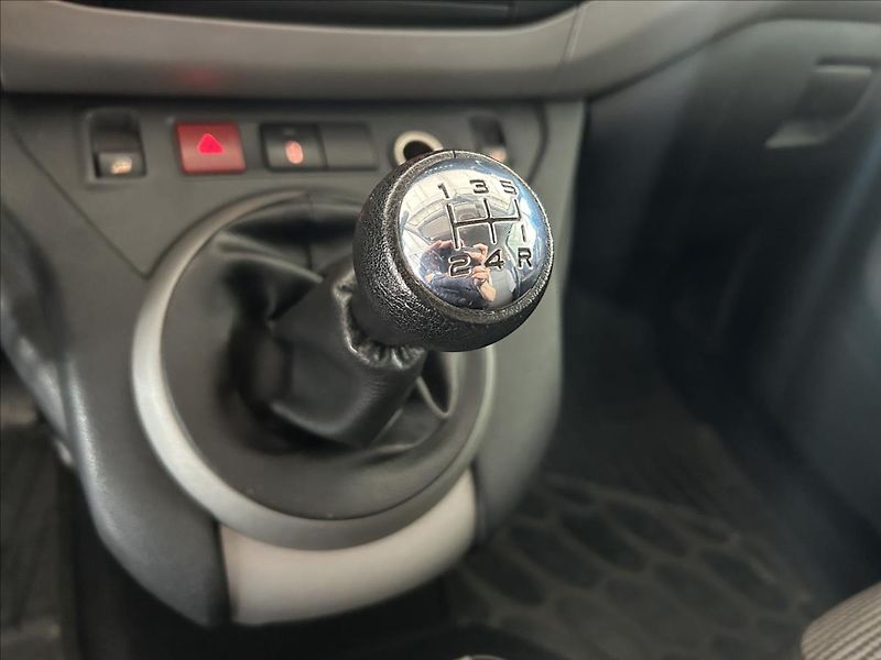 Peugeot Partner 1,6   HDi,PŮVOD ČR,SERVISKA - fotka 13 z 19