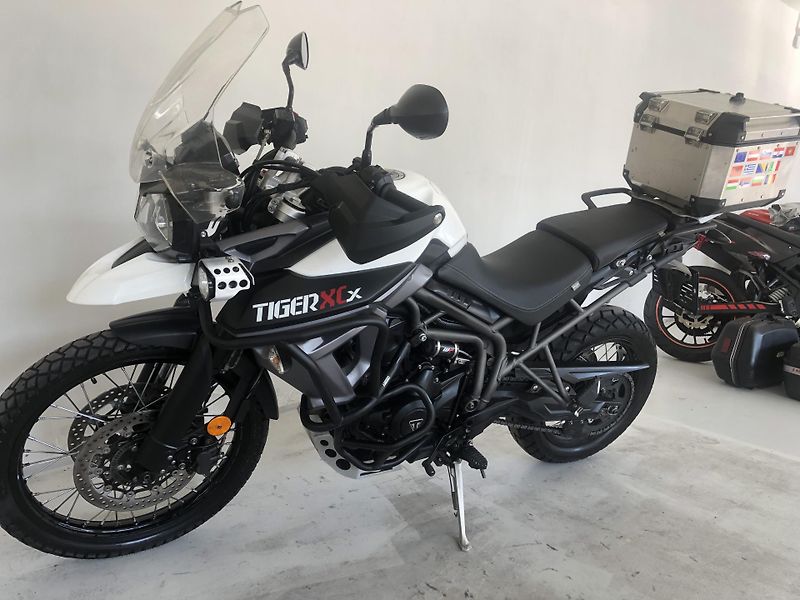 Triumph Tiger 800 XC XCX ABS - fotka 5 z 23