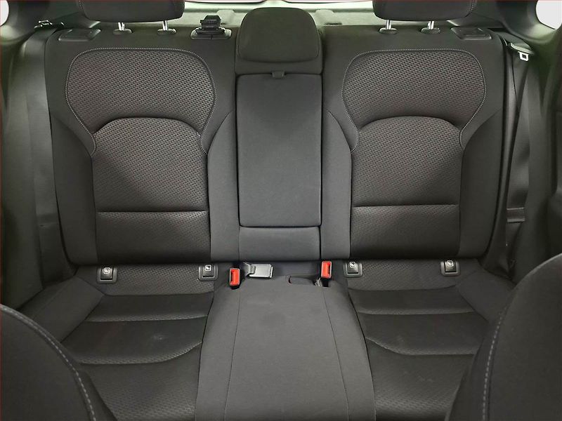 Hyundai i30 (2017) 1.6 CRDi, Navi, Tempomat - fotka 10 z 19
