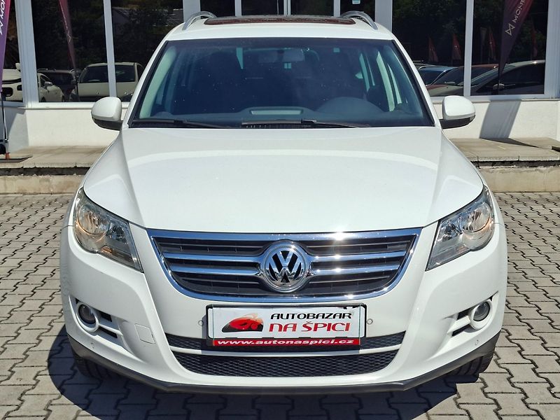 Volkswagen Tiguan (2009) 2.0TDI 103kW DSG 4MOTION -ČR - fotka 3 z 35