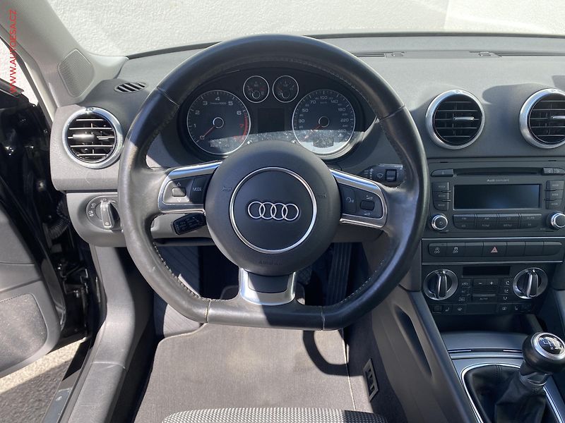 Audi A3 (2011) 1.4 TFSi, AC, tempo, park - fotka 11 z 16