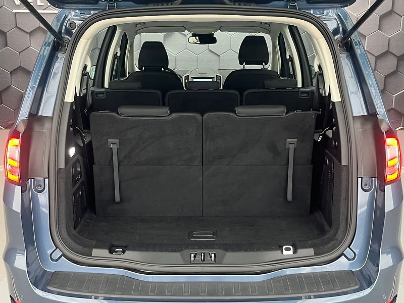 Ford Galaxy 2.5 HEV TITANIUM 7 míst - fotka 34 z 44