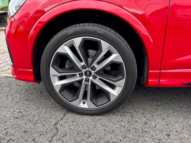 Audi Q3 (2021) Sportback S LINE 45 TFSI 180 K - fotka 20 z 28