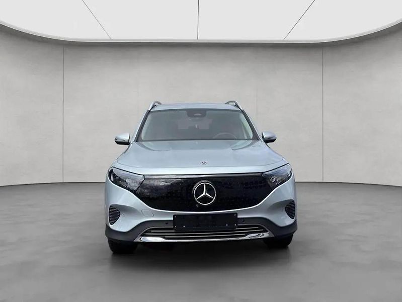 Mercedes-Benz EQB 300 4M Progressive 7 míst 360 - fotka 8 z 22