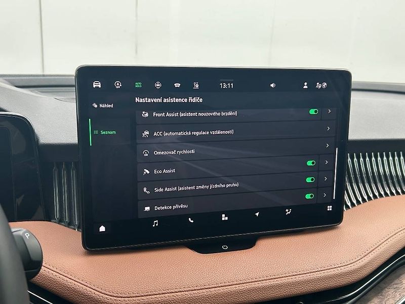 Škoda Superb L&K 7DSG 2,0TDI - fotka 21 z 28