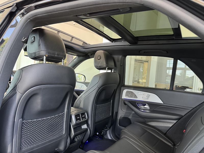 Mercedes-Benz GLE (2023) 580 4MATIC AMG PANORAMA VZDUCH - fotka 21 z 46