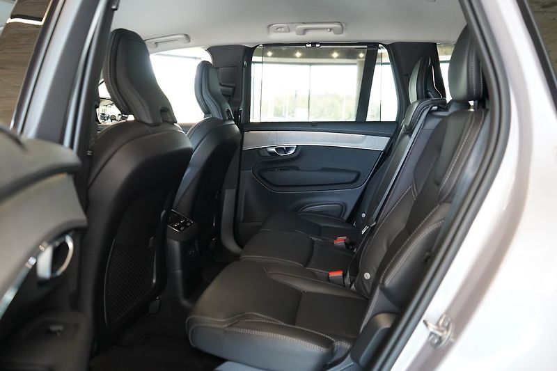 Volvo XC90 T8 PLUS Dark, Head-up, 360° - fotka 44 z 50