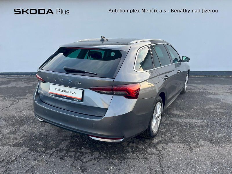 Škoda Octavia (2024) COMBI TOP SELECTION 2,0 TDI 85 - fotka 2 z 34