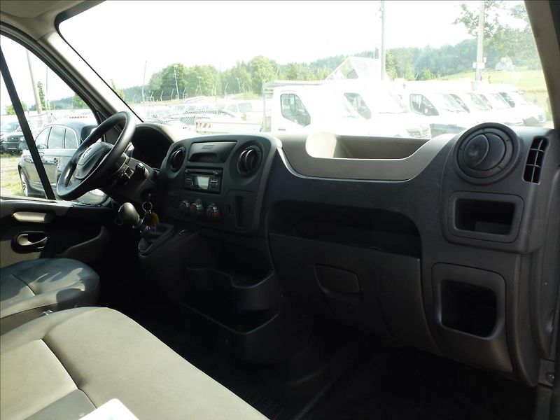 Renault Master 2,3 DCI POJÍZDNÁ DÍLNA,TZ na 3 - fotka 41 z 59