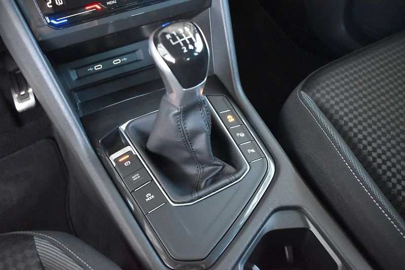 Volkswagen Tiguan (2023) 1.5TSI 5let záruka,manuál - fotka 23 z 24