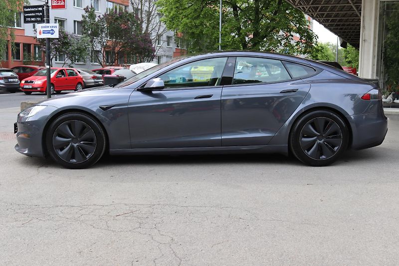 Tesla Model S LONG RANGE AWD 493kW - fotka 15 z 50