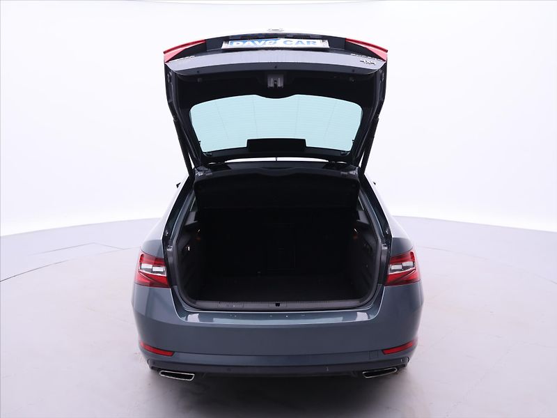 Škoda Superb 2,0 TSI 206kW DSG 4x4 CZ L&K - fotka 9 z 45