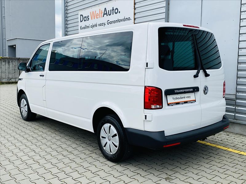 Volvo XC90 2,0 B5 AWD 173kW Inscription - fotka 20 z 31