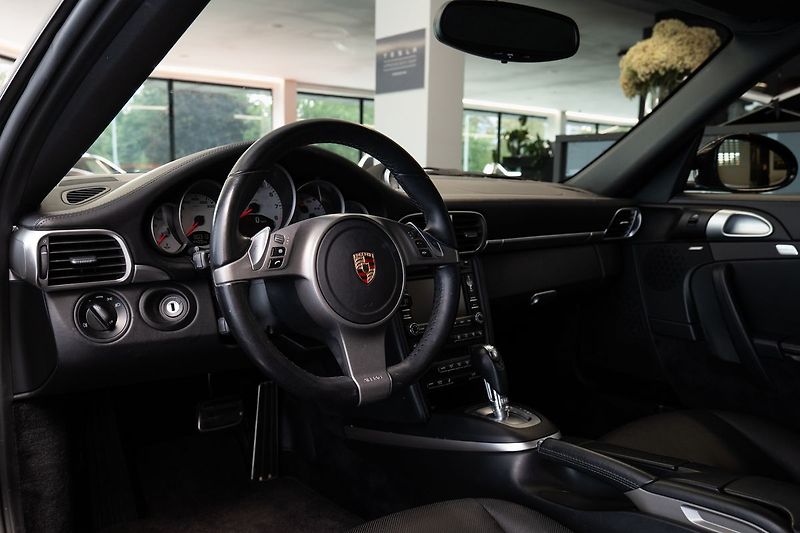 Porsche 911 (997.2) Carrera 4S PDK/Bose/Ch - fotka 5 z 18