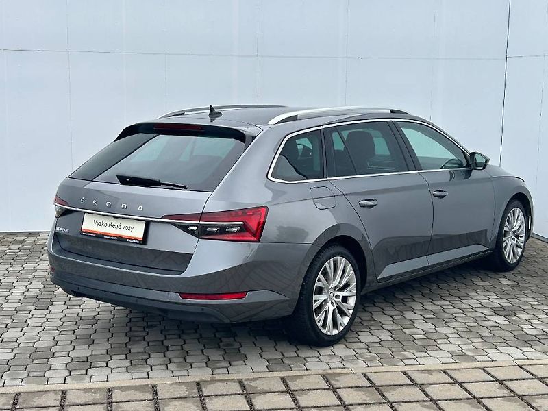 Škoda Superb Style 7DSG 2,0TDI - fotka 2 z 26