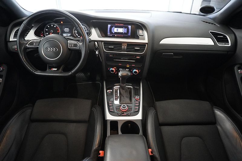 Audi A4 (2013) 2.0 TFSI 165kW QUATTRO STRONIC - fotka 26 z 34