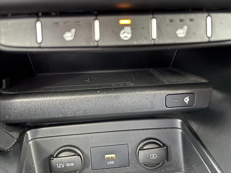 Kia Ceed 1,5 TGDi 118kW TOP ZÁRUKA NAVI - fotka 28 z 40