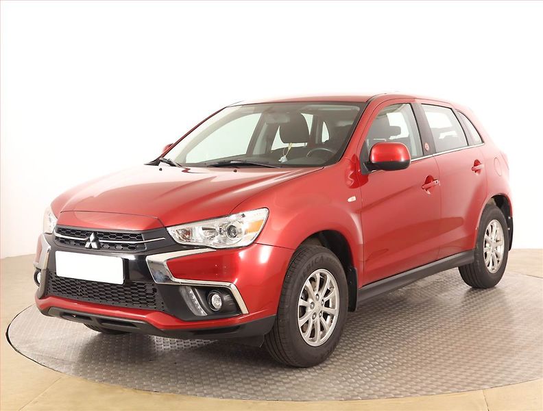 Mitsubishi ASX (2018) Invite 1.6 MIVEC, Serv.kniha - fotka 2 z 17
