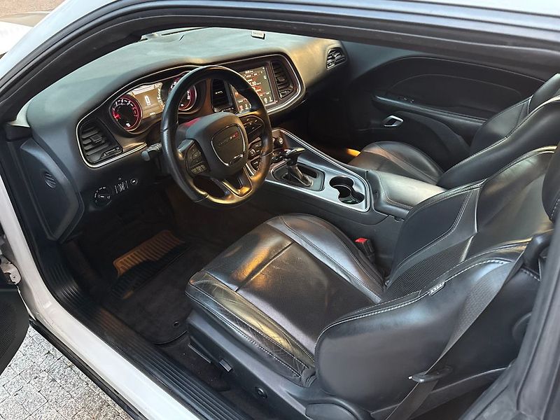 Dodge Challenger (2017) - fotka 20 z 46