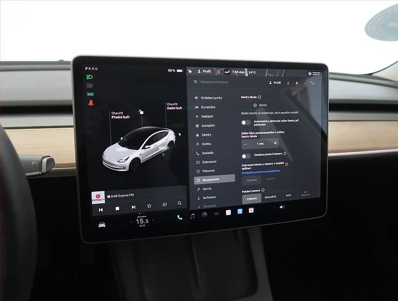 Tesla Model 3 (2021) Std Range Plus LFP, SoH 93% - fotka 26 z 33