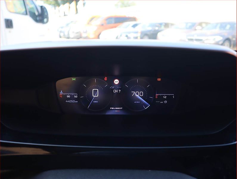 Peugeot 308 (2022) 1.2 PureTech, Serv.kniha, Kůže - fotka 11 z 18