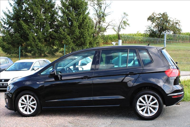 Volkswagen Golf Sportsvan 1,2 TSi 81kW LOUNGE, kamera - fotka 11 z 33