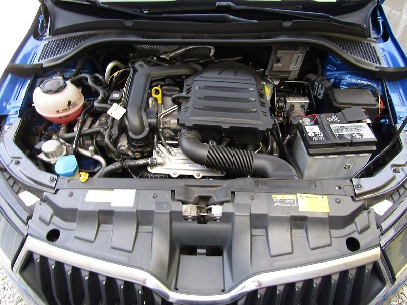 Škoda Fabia (2020) 1.0 TSI 81kW 6kv. TOP QUALITY - fotka 39 z 40