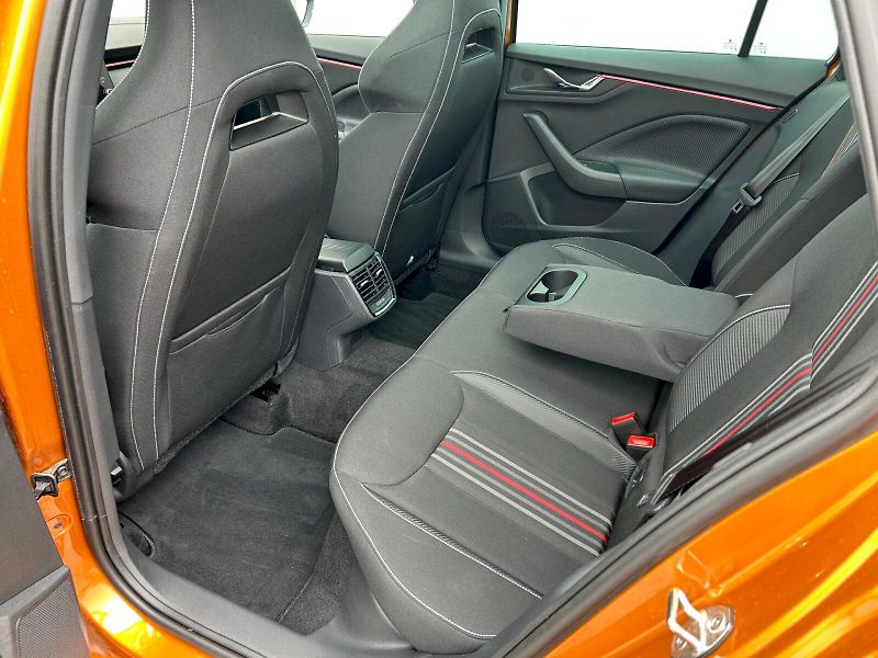 Škoda Kamiq (2025) Monte Carlo 1.0 TSI 85 kW - fotka 29 z 32