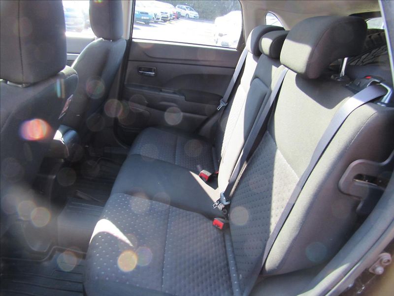 Mitsubishi ASX 1,8 DI-D 110kW 4x4 - fotka 10 z 30