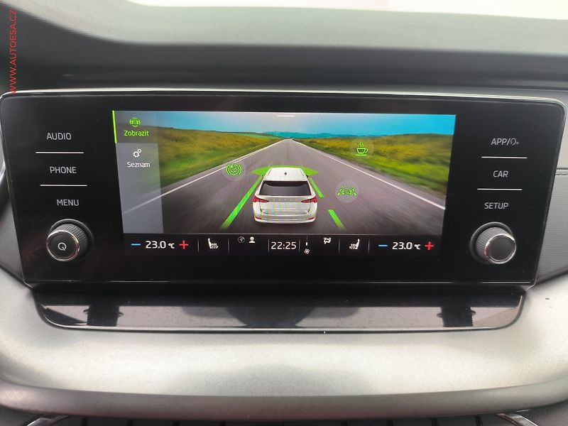 Škoda Octavia (2020) 2.0TDi, ČR, DSG, LED - fotka 13 z 26