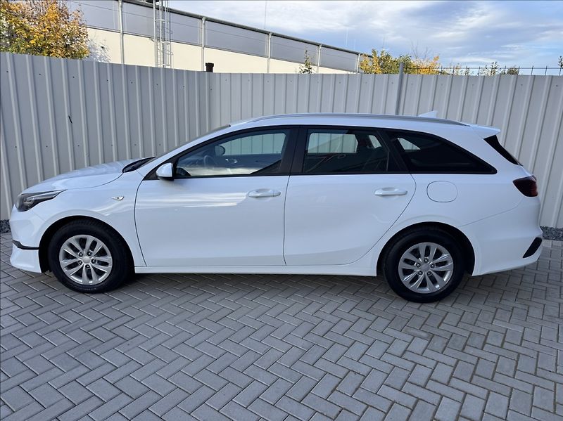 Kia Ceed 1,6 CRDi SW FRESH DPH 1.maj ČR - fotka 4 z 50