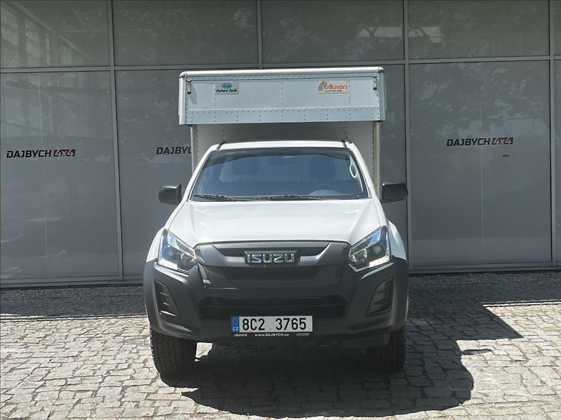 Isuzu D-Max 1,9 SC skříň  6 M/T L 4x4 - fotka 2 z 31