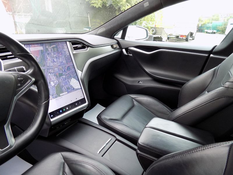 Tesla Model S (2016) P90D-780PS Nabíjení zdarma - fotka 26 z 50