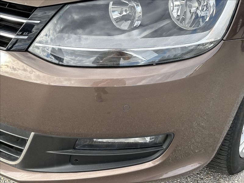 Volkswagen Sharan 2,0 TDi 103kW 7sed,Servis,2Maj - fotka 30 z 34
