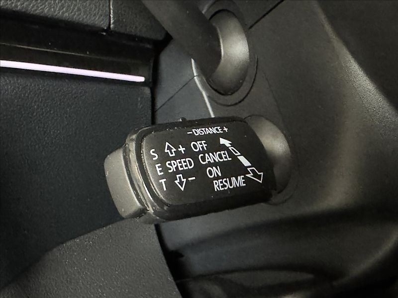 Škoda Karoq 1,5 TSi  DSG Style LED Kamera - fotka 23 z 46